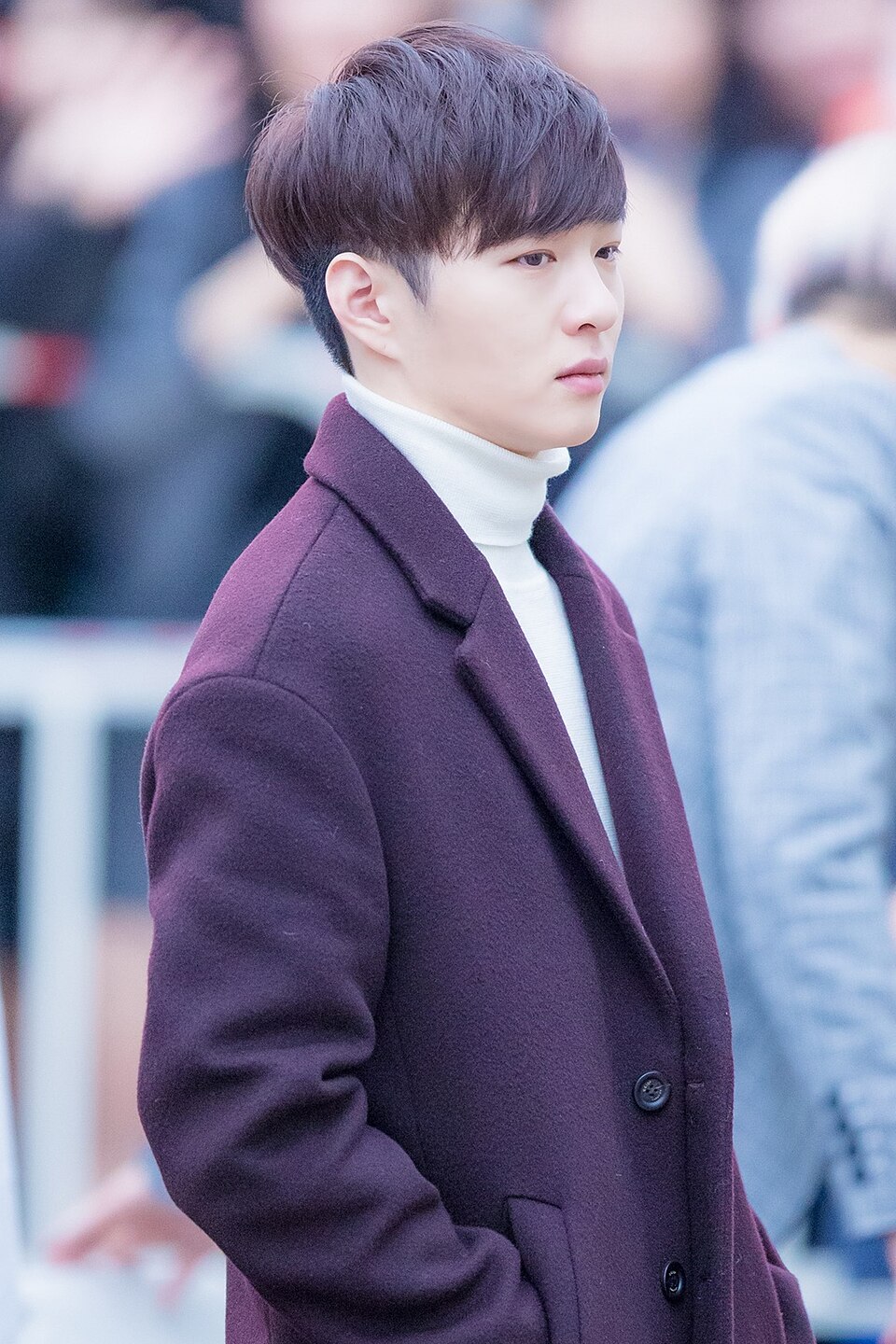 Lee Chang-sub — licensed artist photograph (may show an earlier lineup)